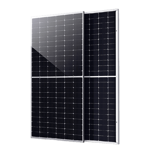 Side-by-side image of N-Type and P-Type solar panels showing structural and performance differences.


